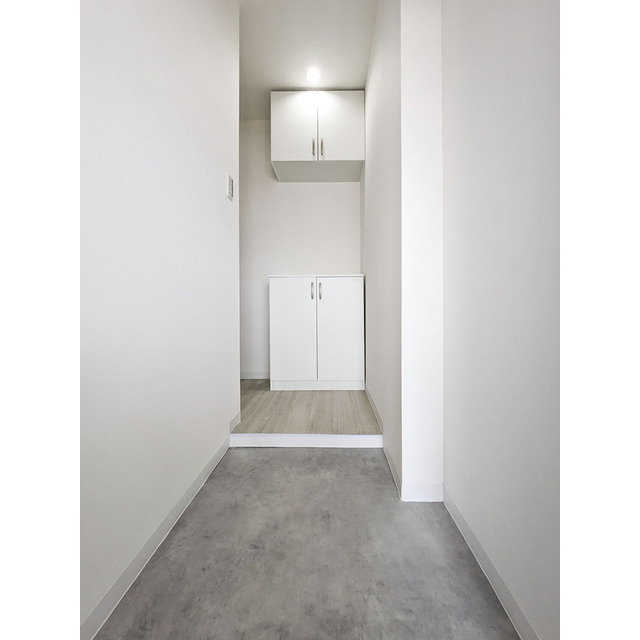 リバーサイドツルミ303号室 玄関