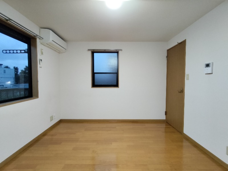 ソレアード・M2階 部屋その他