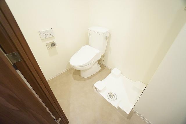 Weave Base Itabashi Honcho1階 トイレ