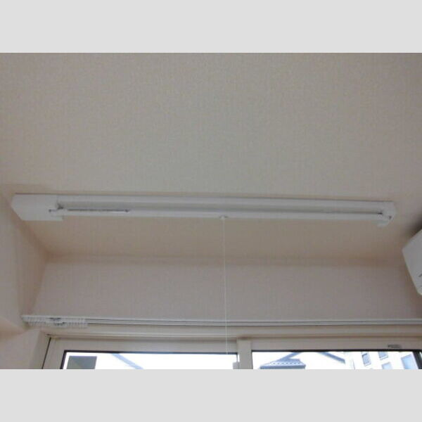 グレイスフラッツ103号室 室内物干し