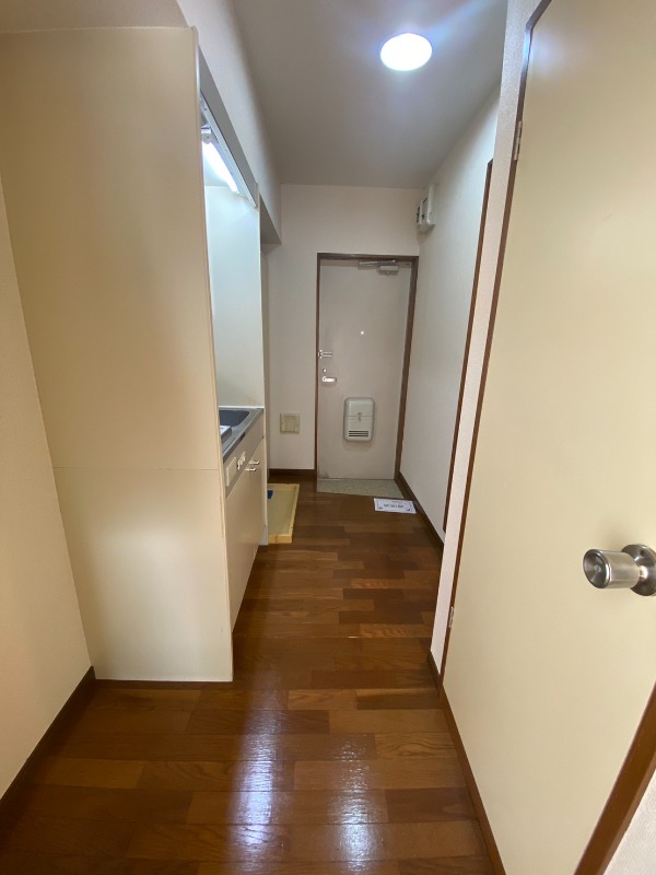 ヴェルドミール1階 玄関