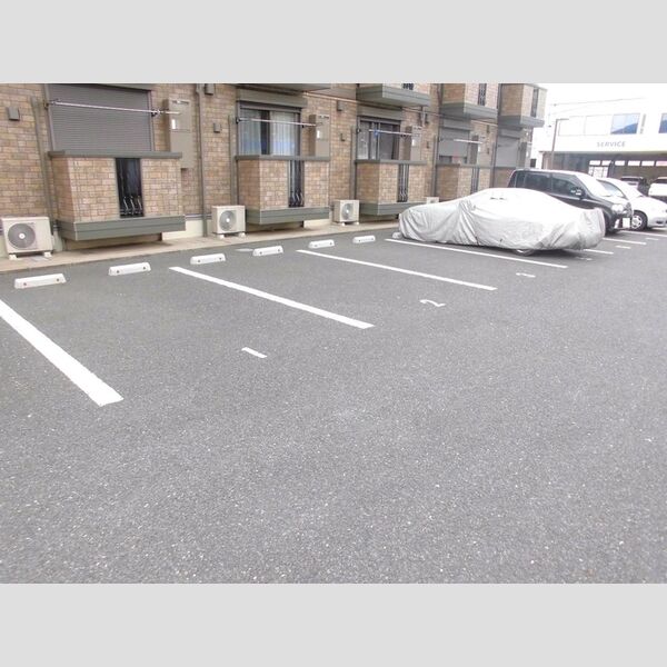 ラグーナ フォンテーヌ101号室 駐車場