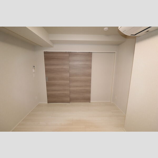 サンジョイアゼロ301号室 洋室5.5帖