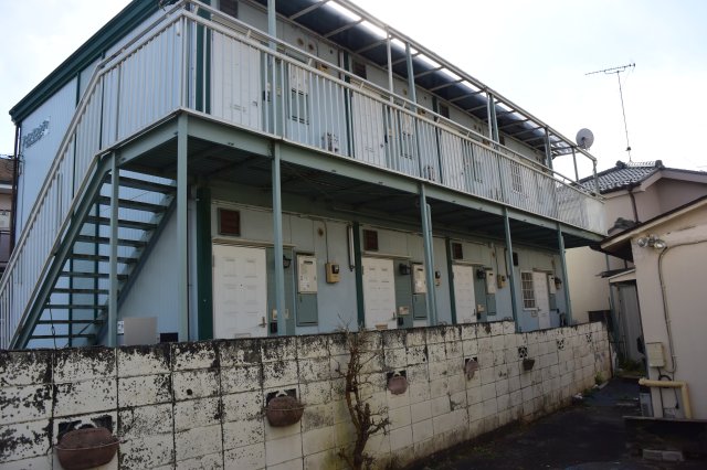 メゾンサンシティ203号室 エントランス