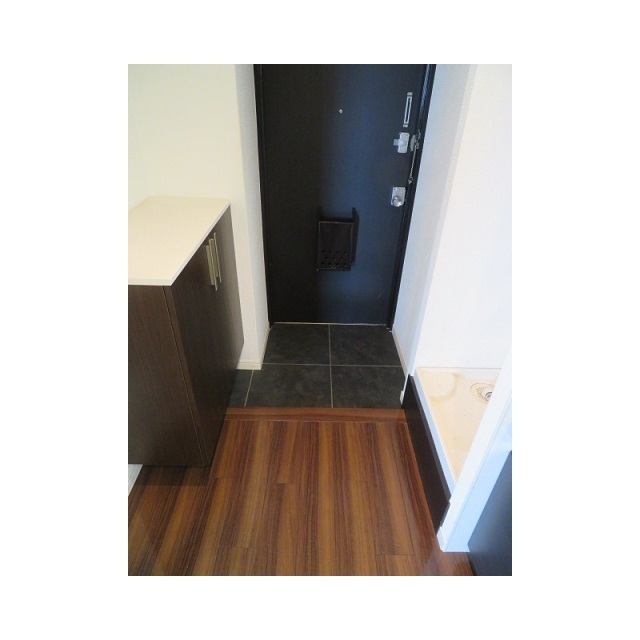 新宿ナショナルコート 内観