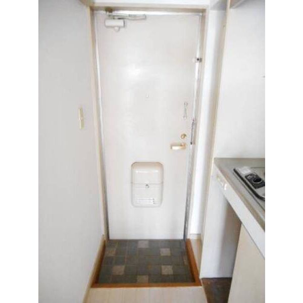 ジュネパレス市川第24-A0104号室 玄関