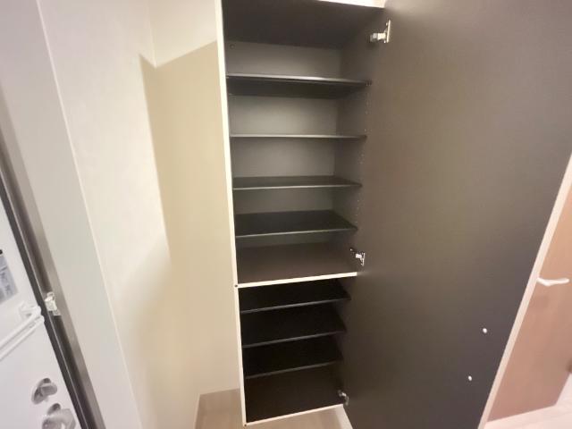 グラン・レセルバ浦和 下駄箱