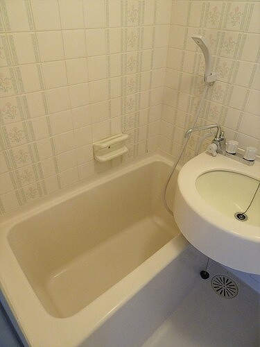 ライオンズマンション麻布 ユニットバス　※2023年1月撮影