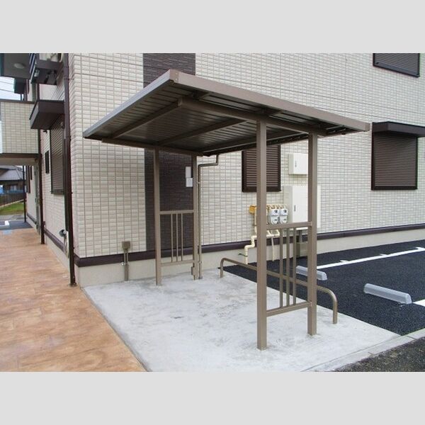 フランボワーズ金田 駐輪場