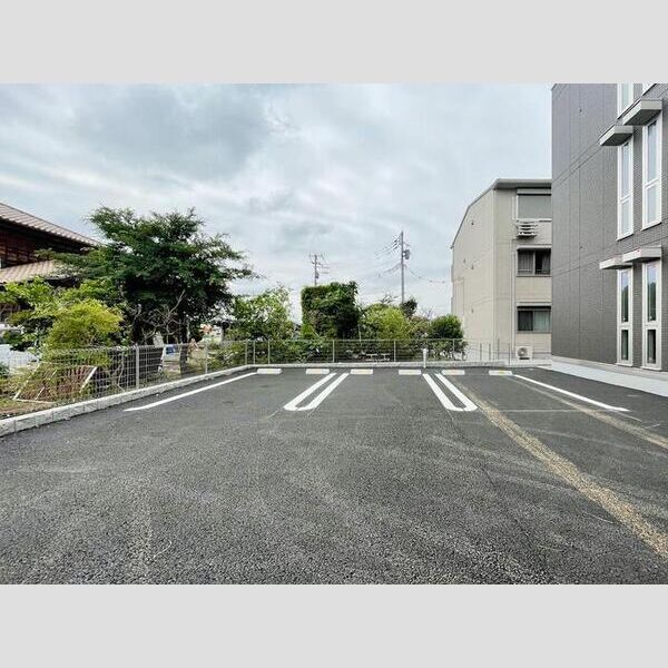 レジェーロⅡ 駐車場