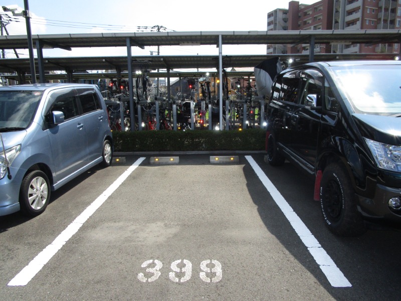 海老名ザ・レジデンス 駐車場