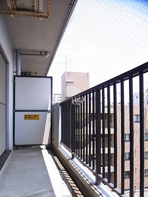 関内フレックスビル バルコニー