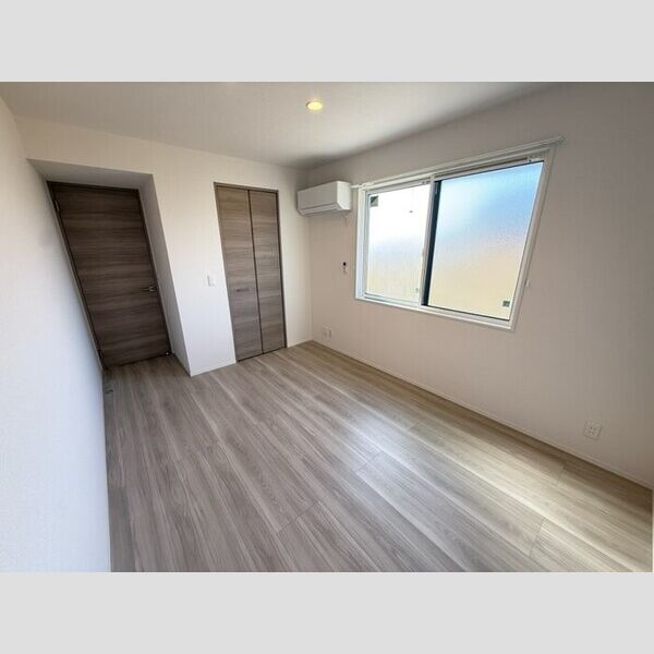 サリサ.l102号室 洋室