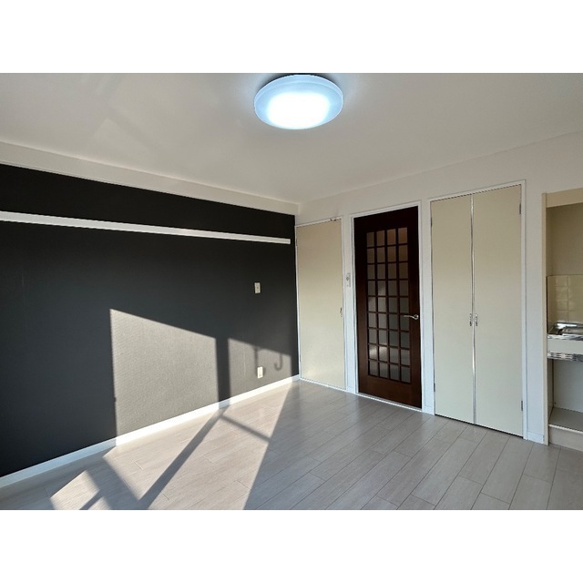 エスポワールトミタ203号室 リビング