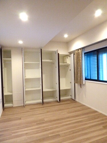 ライオンズ船橋本町マークスフォート8階 洋室　約6.0畳　CL※前回募集時／2024年5月の写真