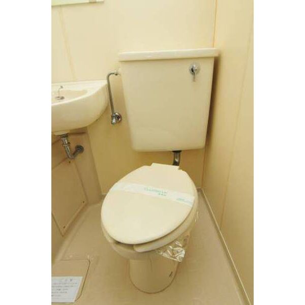 メゾン・ド・ポルシュ0503号室 トイレ