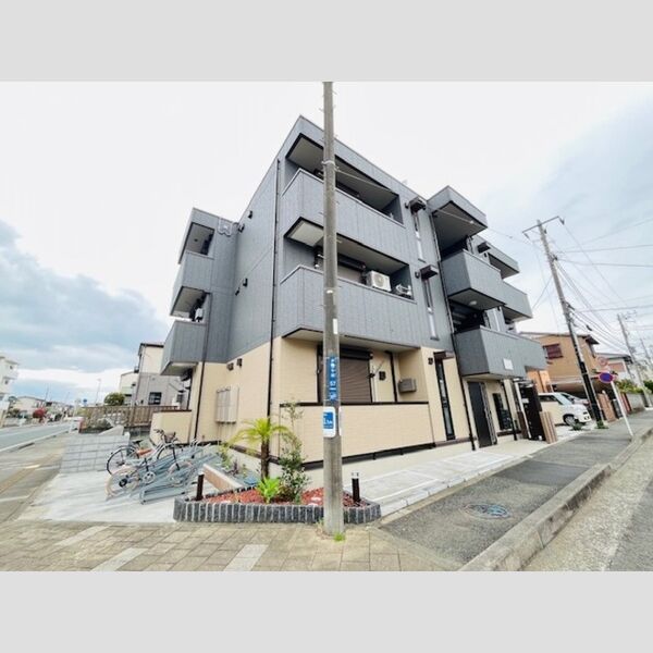 ブリーズコースト夕陽ヶ丘301号室 建物外観