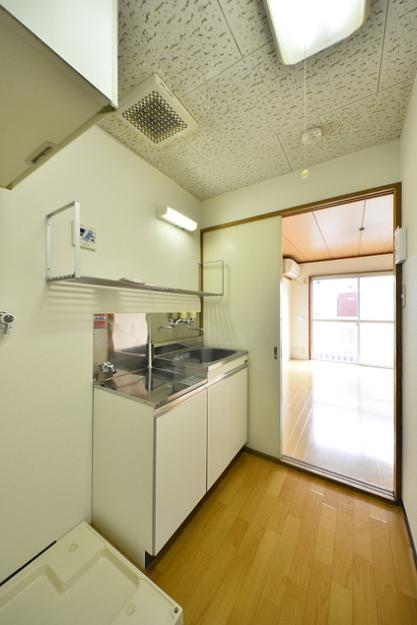 パルテール千歳烏山2階 収納