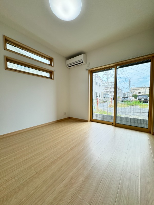 ラフィーナー東船橋(E-208)1階 リビング