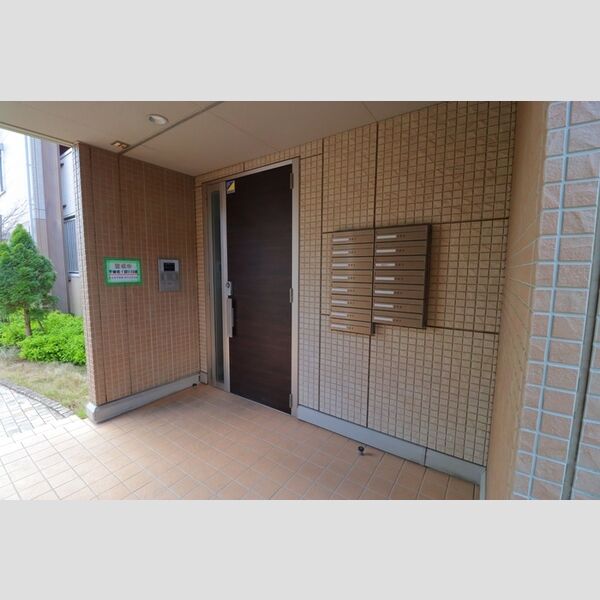 フォレスト神明 エントランス