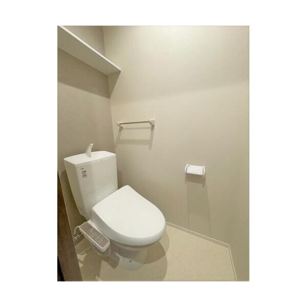 LAPIN湘南303号室 トイレ
