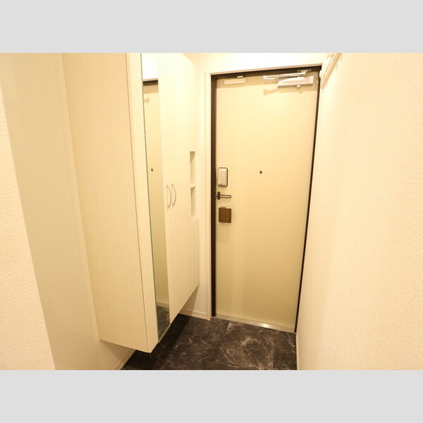 D-room樹・旭町 玄関