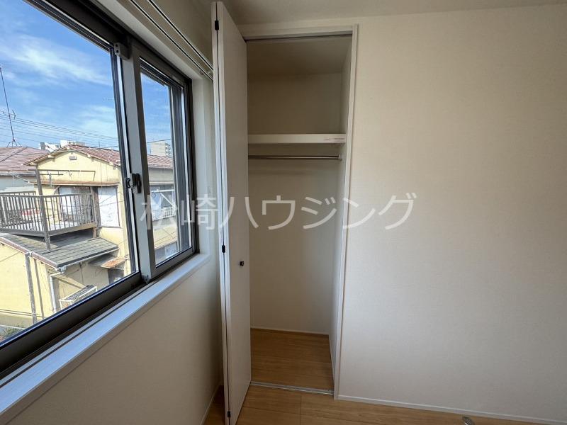 プラムパレス有波2階 収納