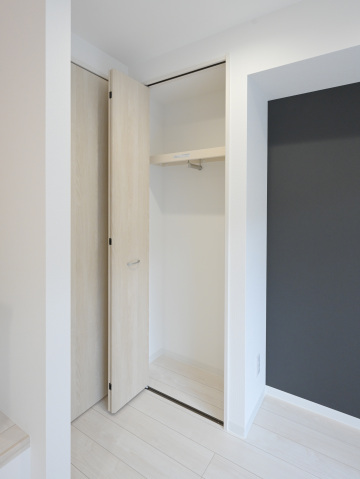 スカイルーチェ川口芝中田103号室 収納