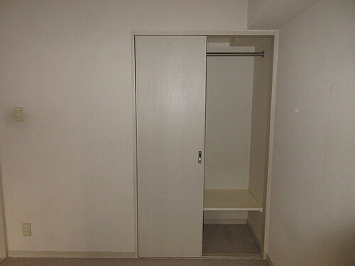 ライオンズマンション府中朝日町 洋室　内装前