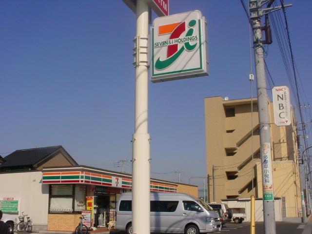 ペアウッド セブンイレブンまで400ｍ