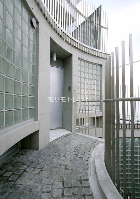 カスタリア祐天寺3階 共用廊下