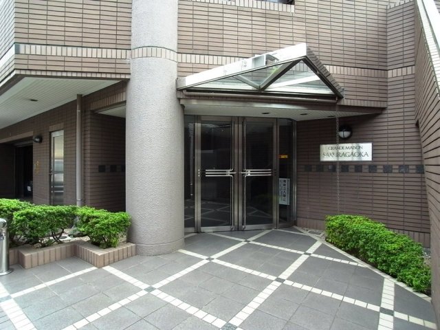 グランドメゾン桜丘 エントランス