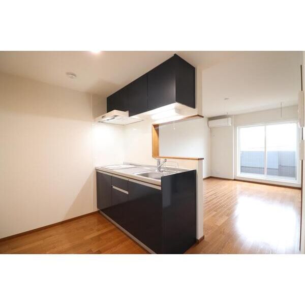 フォレスト・メゾン浦和北202号室 リビング