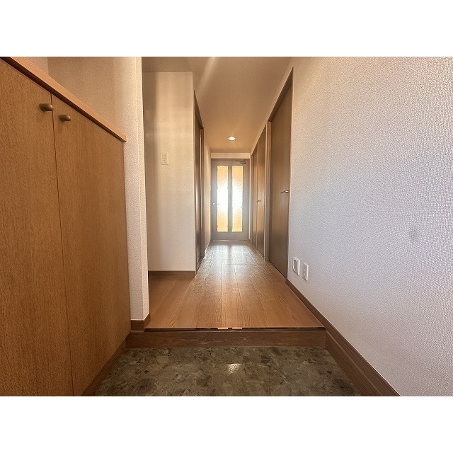 ヴィルヌーブ南麻布 玄関