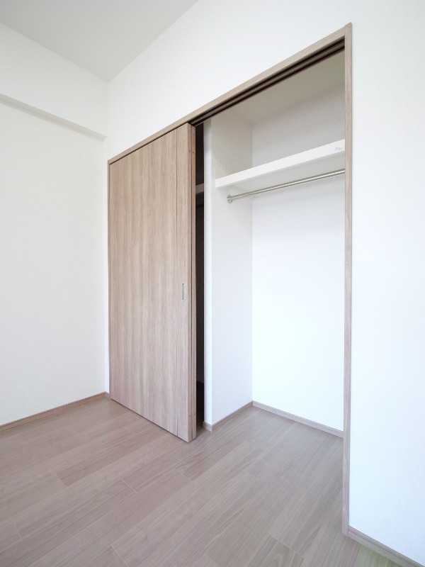 プレジオ川口ASIAN4階 収納