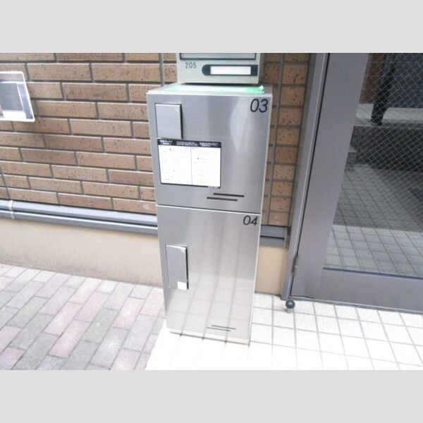 リトルステージⅠ 宅配BOX