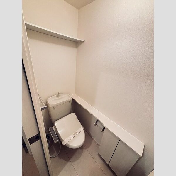 ハピネス武藏野101号室 トイレ