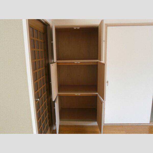 リヴィエール　レジョン403号室 物入