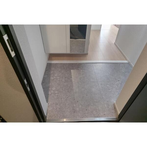 アーバン尾久303号室 同建物別部屋の参考画像