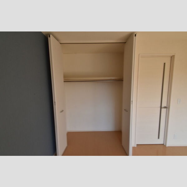 メルヴェール Ⅱ105号室 クロゼット