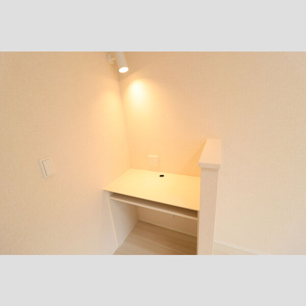 サニーリヴF103号室 ワークスペース