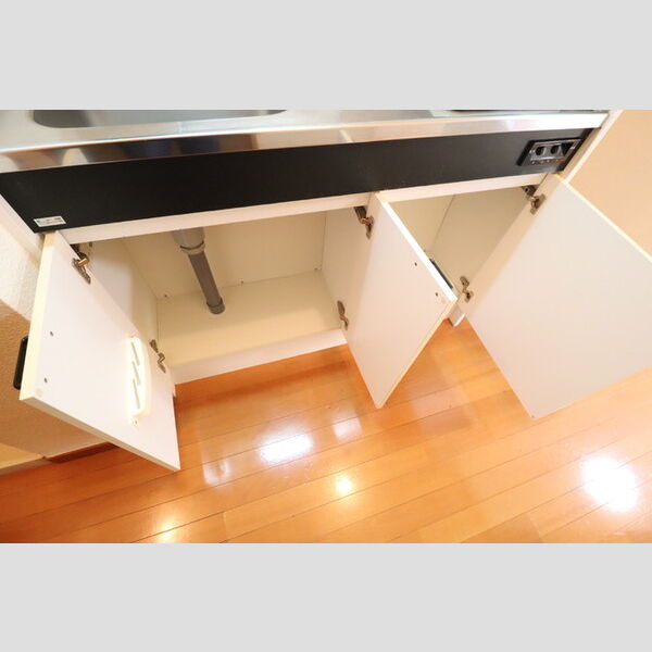 サンピラー 収納