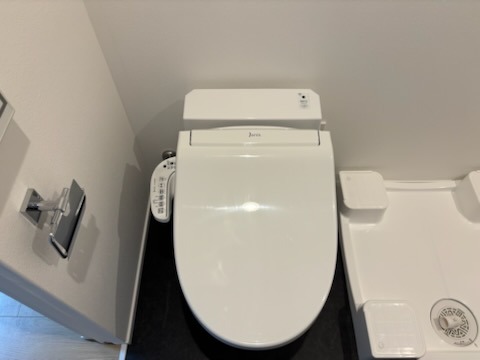 AZ Smart 目白御留山地下2階 トイレ