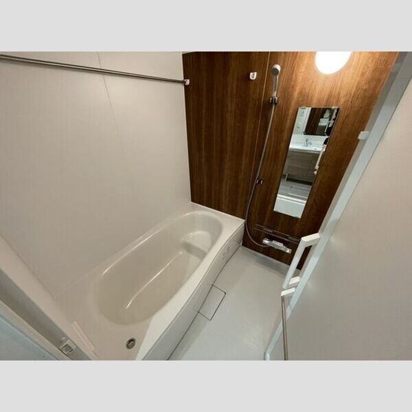 ハイクレスト103号室 浴室