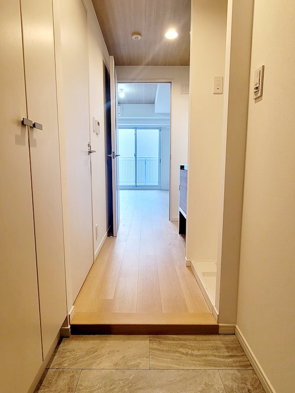 レジディア杉並方南町1階 玄関