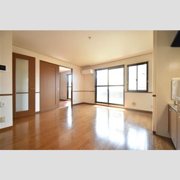 アルファタウン秦野新町　A リビングダイニング