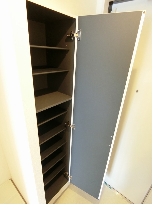 リブリ・三鷹1階 シューズボックス