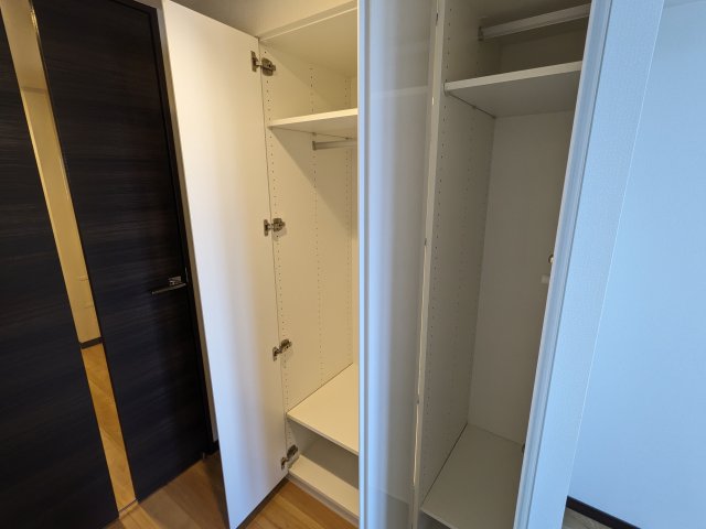 アゼスト堀切菖蒲園Ⅱ 収納