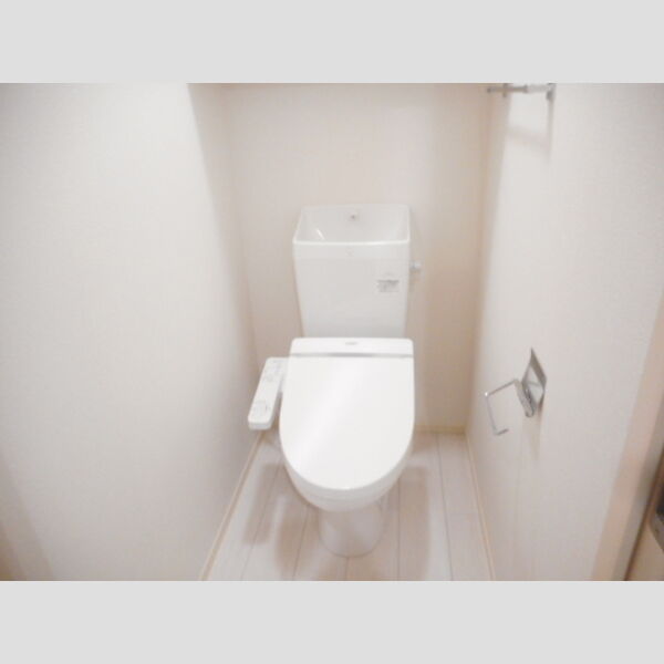 テラス市川高谷301号室 温水洗浄暖房便座