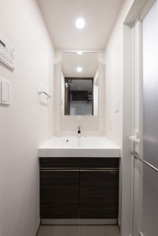 リビオメゾン南砂町1208号室 洗面